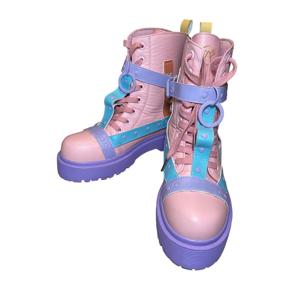 Yru Women’s Barbie Style Combat Boots US 8 EU 39 Style DISORDER